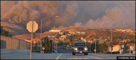 Houses Saved, and Burned, by Rapidly Advancing Fires in Southern California